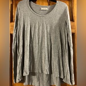 Abercrombie & Fitch Heather Gray Long Sleeve Oversized V-Neck Top